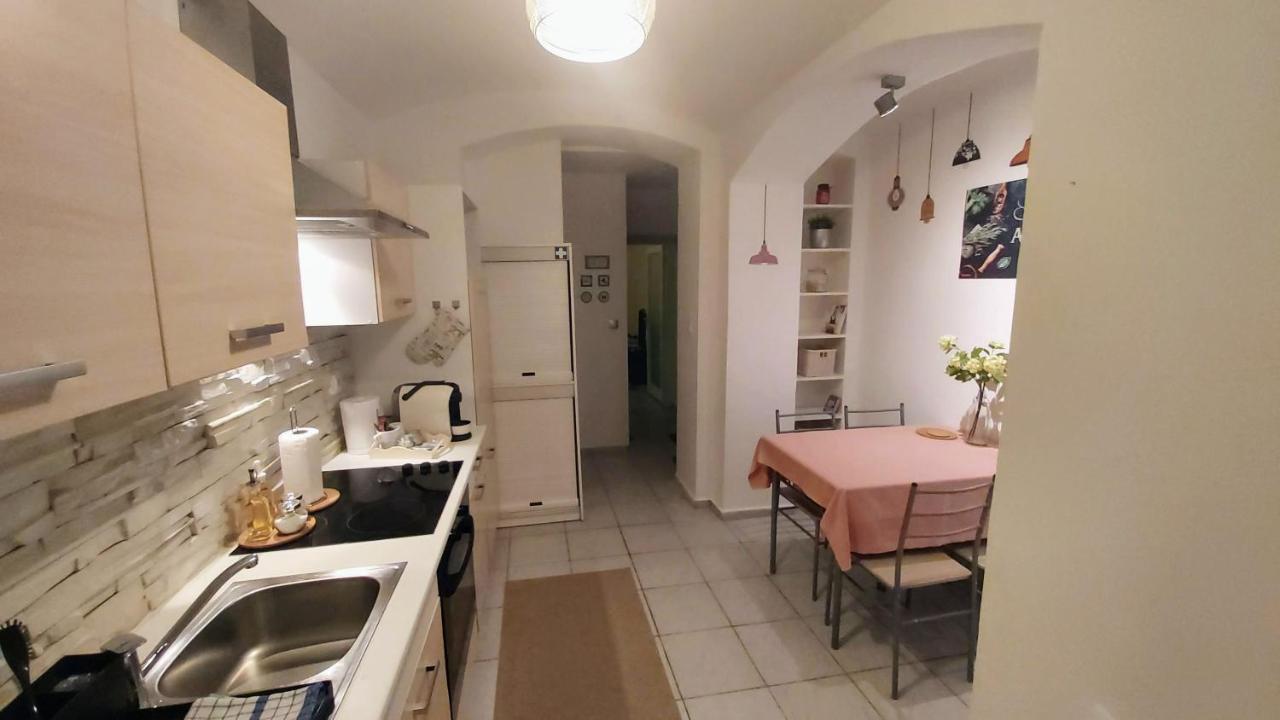 Nunnui Underground Studio Zagreb City Center Eksteriør billede